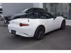 Mazda MX-5 (Roadster)