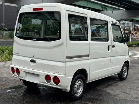 Mitsubishi Minicab Van