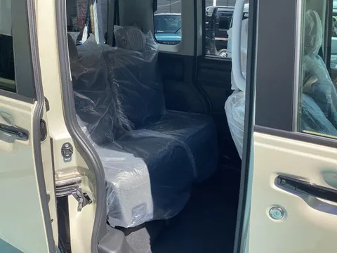 Mitsubishi Delica Mini