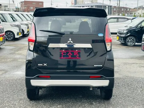 Mitsubishi eK X