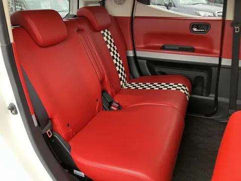 Honda N-BOX Slash
