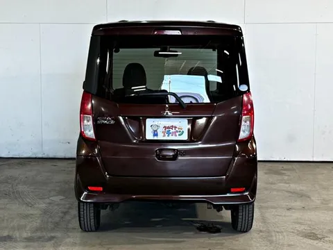 Mitsubishi eK Space