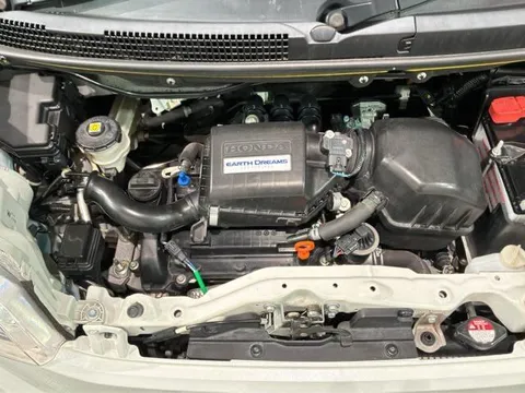 Honda N-BOX Slash