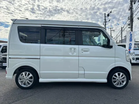 Nissan Clipper Rio