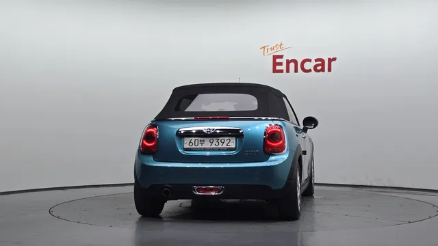 MINI Cooper Convertible