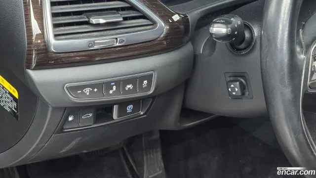 Genesis G90 (EQ900)