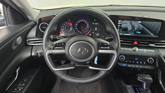 Hyundai Elantra (Avante)