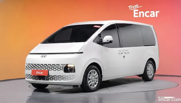 Hyundai Staria