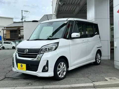Nissan Dayz Roox