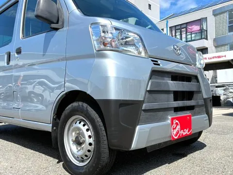 Toyota Pixis Van