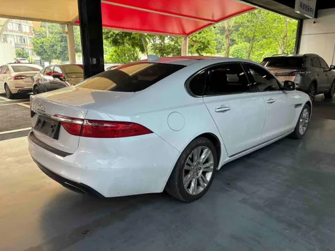 Jaguar XFL