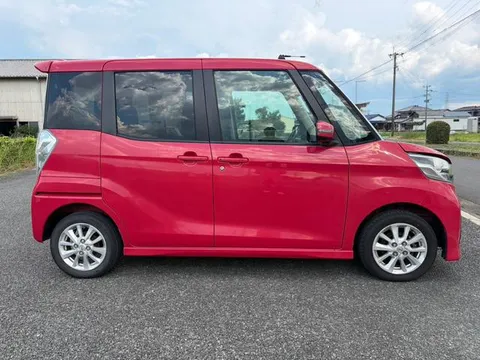 Nissan Dayz Roox