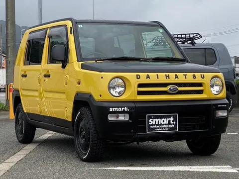 Daihatsu Naked