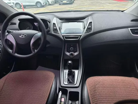 Hyundai Elantra (Avante)
