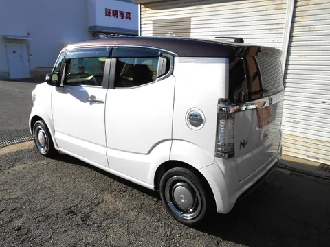 Honda N-BOX Slash