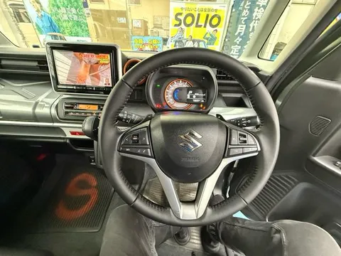 Suzuki Spacia Gear