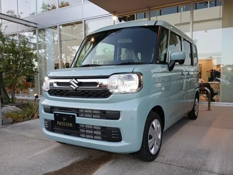 Suzuki Spacia