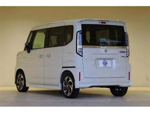 Suzuki Spacia Custom