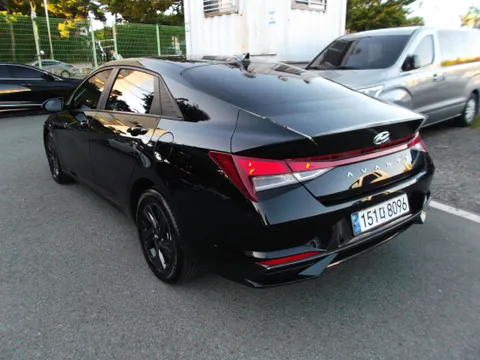 Hyundai Elantra (Avante)