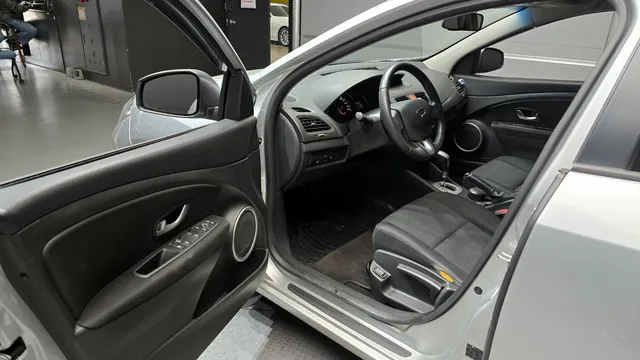 Renault SM3