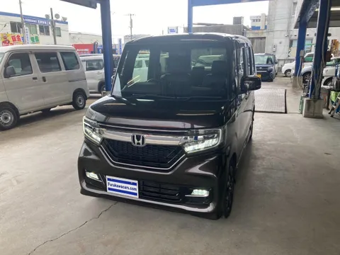 Honda N-BOX Custom