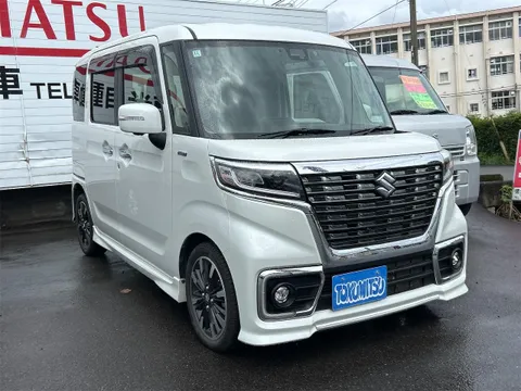 Suzuki Spacia Custom