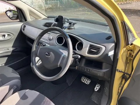 Subaru R1