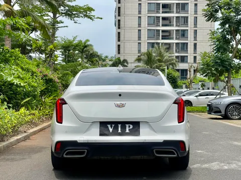 Cadillac CT4
