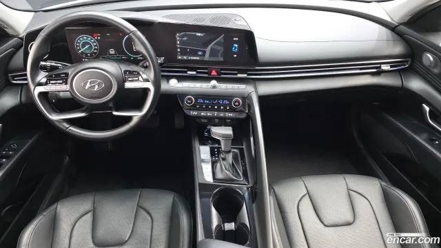 Hyundai Elantra (Avante)