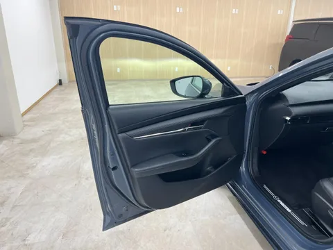 Mazda MAZDA3 Fastback