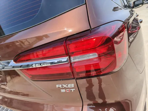 Roewe RX8