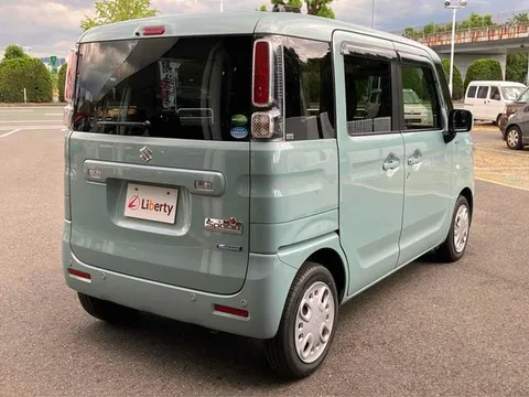 Suzuki Spacia