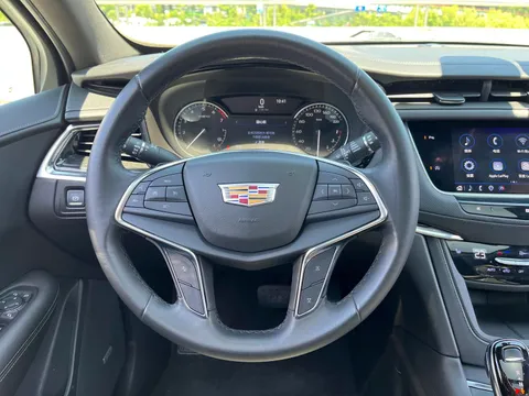 Cadillac XT5