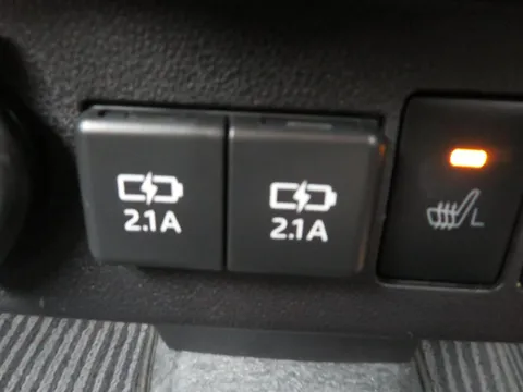 Daihatsu Mira Tocot