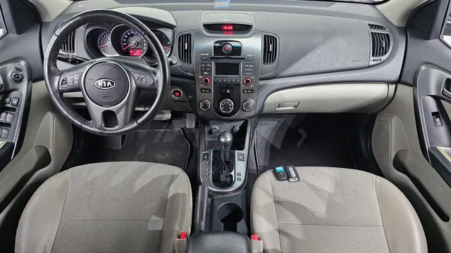 Kia Cerato (Forte)