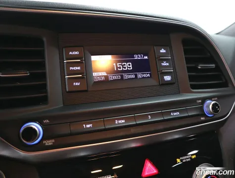 Hyundai Elantra (Avante)