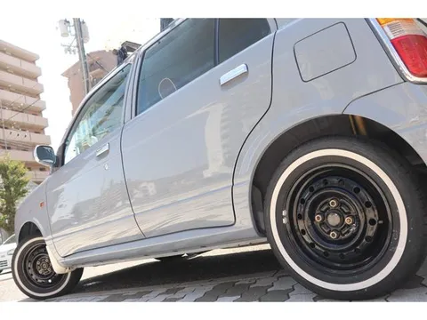 Daihatsu Mira Gino