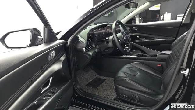 Hyundai Elantra (Avante)