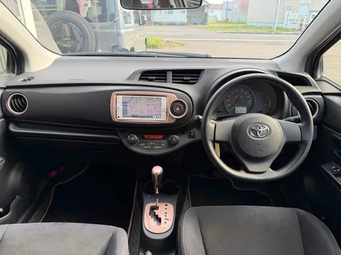 Toyota Yaris (Vitz)