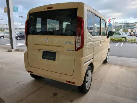 Suzuki Spacia