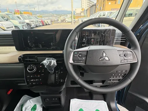 Mitsubishi Delica Mini