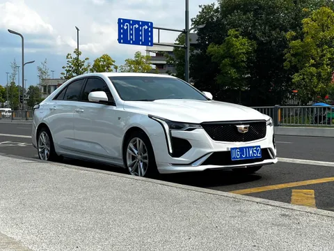 Cadillac CT4