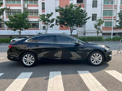 Chevrolet Malibu XL