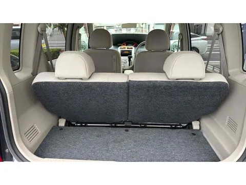 Nissan Otti
