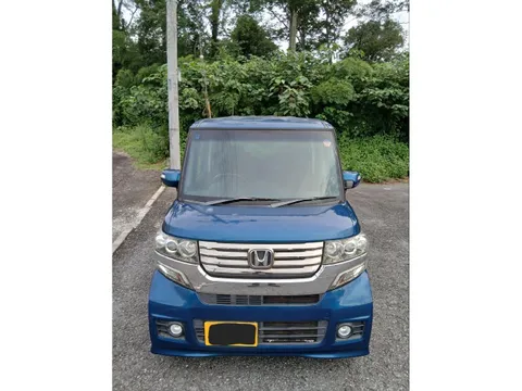 Honda N-BOX Custom