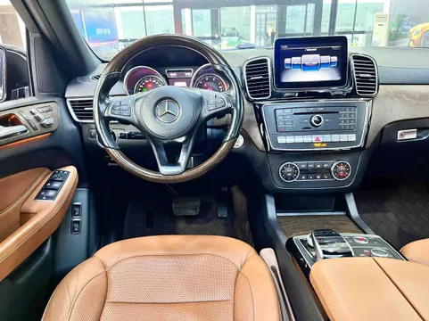 Mercedes-Benz Mercedes-Benz GLS