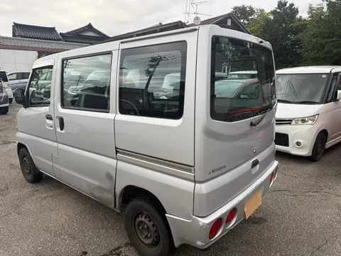 Mitsubishi Minicab Van