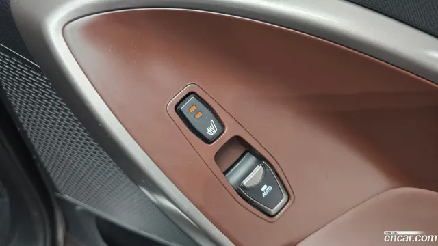 Hyundai Grand Santa Fe (Maxcruz)