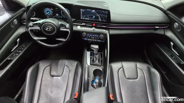 Hyundai Elantra (Avante)