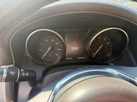 Jaguar XFL